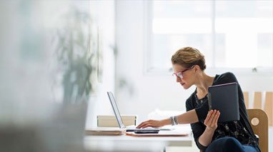 All The Red Carpet Looks From The 2016 Critics’ Business Awards